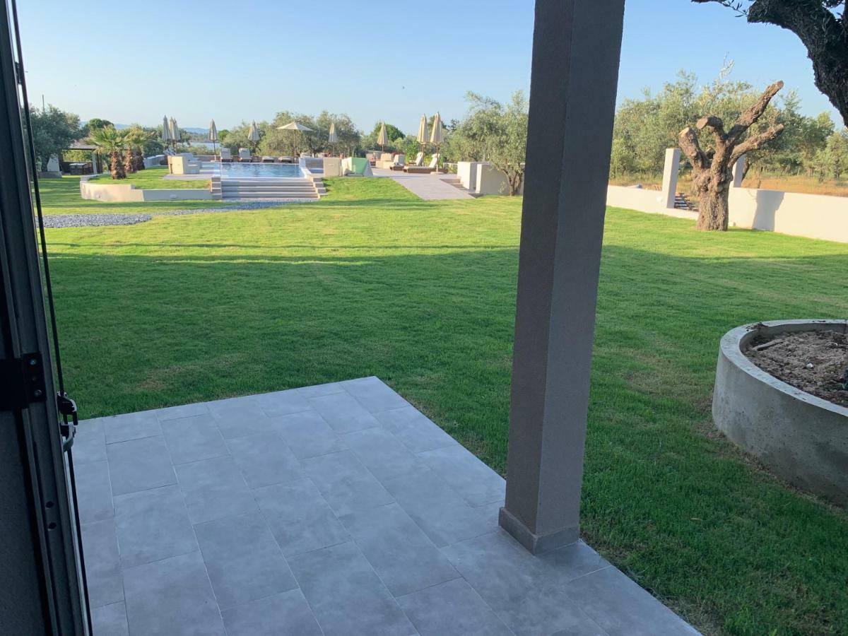 Castella Apartments Вурвуру Экстерьер фото