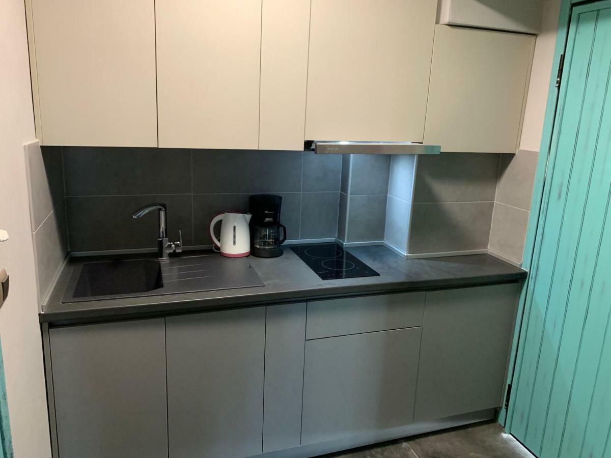 Castella Apartments Вурвуру Экстерьер фото